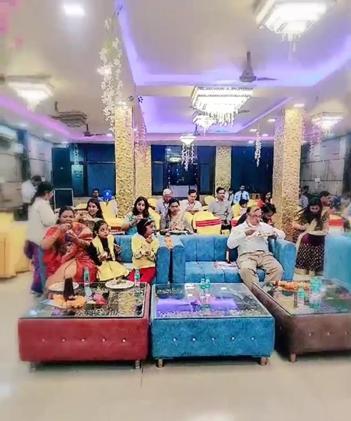 Hotel Vishal Palace 乌纳奥 外观 照片